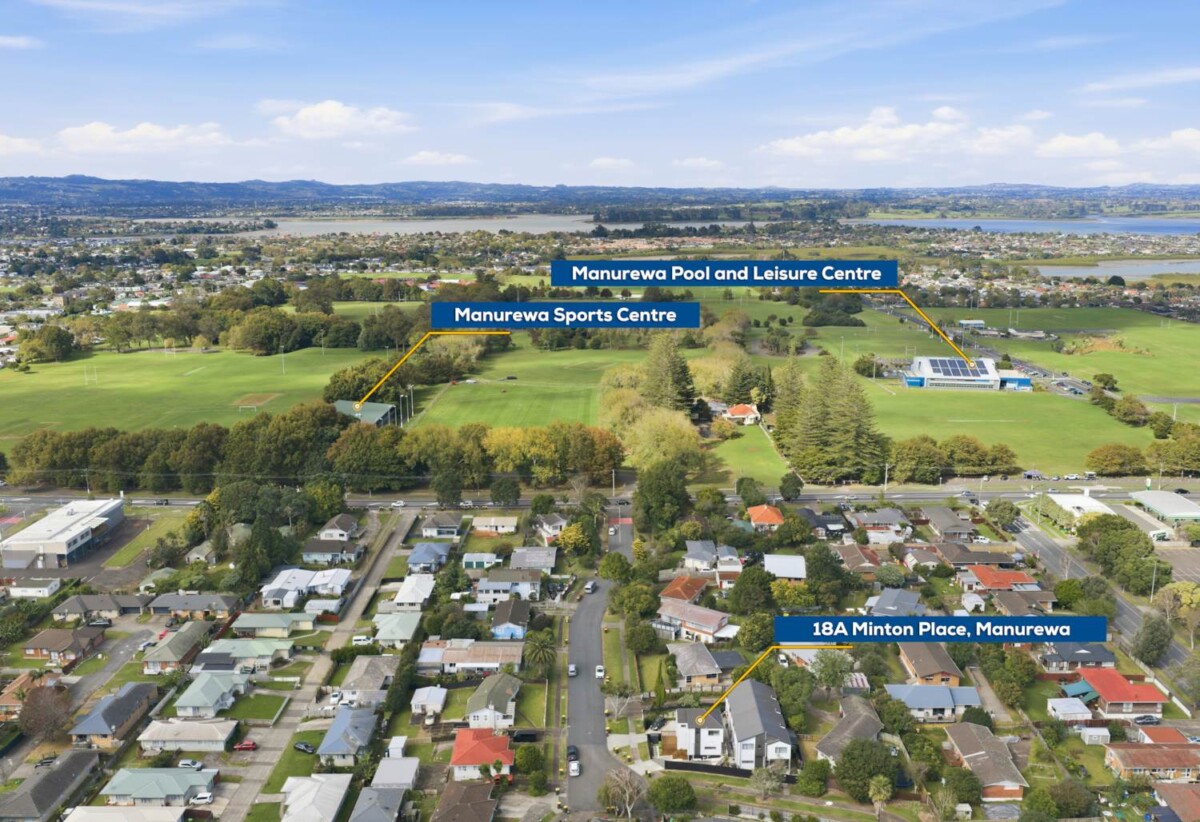 Fully fenced standalone 3 beds 2.5 baths house with 2 car parks, Remote-controlled blinds, Walking distance to local schools, kindergartens, parks, and Clendon Shopping Centre, 0.9 km to James Cook High School, 18A Minton Place, Manurewa, Auckland