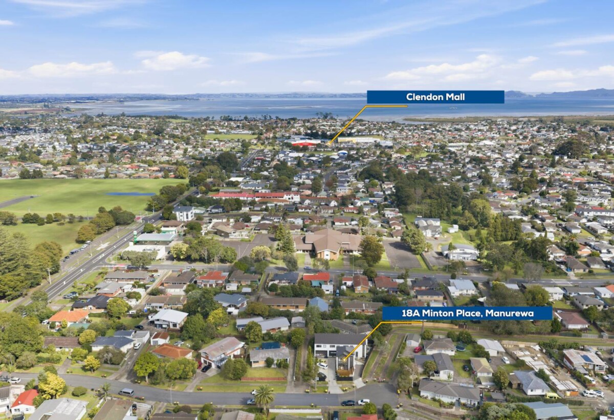 Fully fenced standalone 3 beds 2.5 baths house with 2 car parks, Remote-controlled blinds, Walking distance to local schools, kindergartens, parks, and Clendon Shopping Centre, 0.9 km to James Cook High School, 18A Minton Place, Manurewa, Auckland