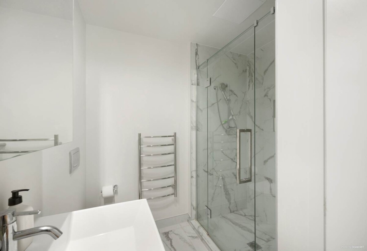 Auckland Girls’ Grammar School zone, Freehold 1 bed 1 bath apartment, 42sqm internal floor area plus a spacious balcony, Dedicated storage locke, Pet-friendly building, 804/45 Union Street, City Centre, Auckland