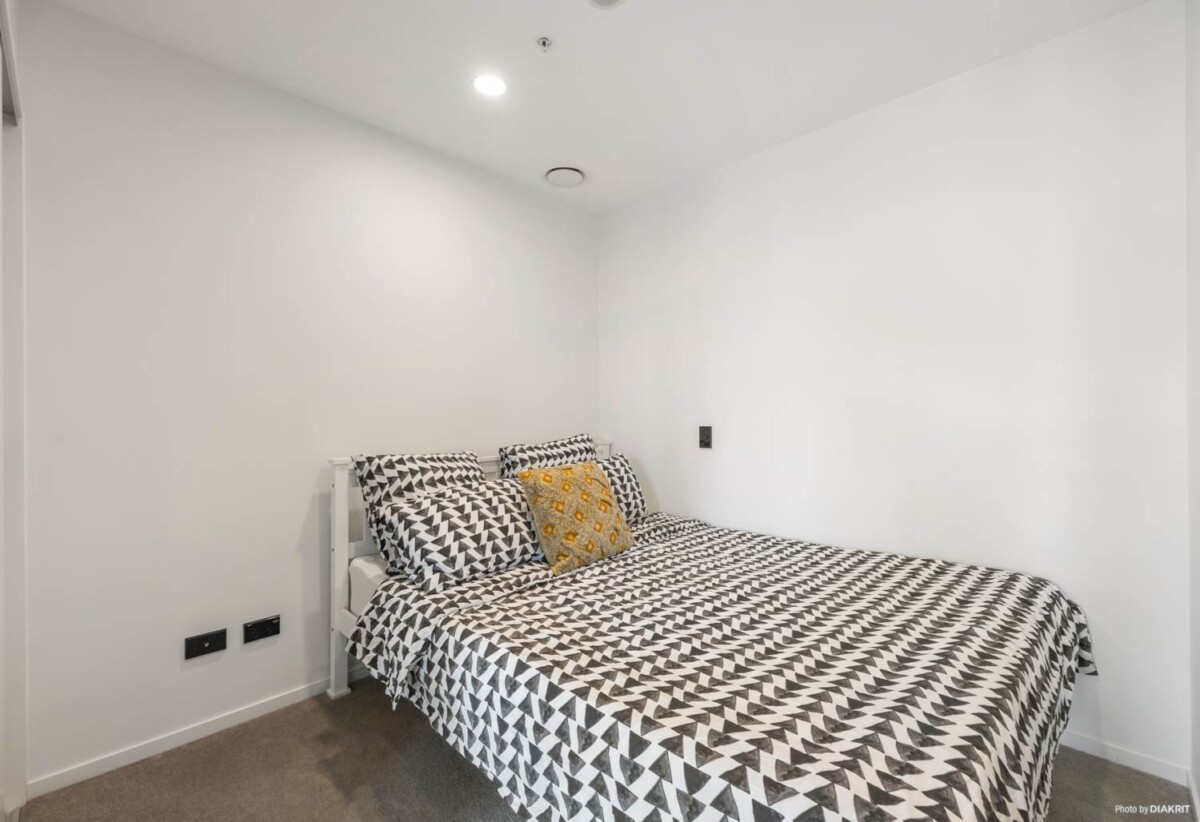 Auckland Girls’ Grammar School zone, Freehold 1 bed 1 bath apartment, 35sqm plus a spacious balcony, Fully furniture package is included, move-in ready, 306/106 Vincent Street, City Centre, Auckland