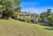 3 beds 1 bath house with garage on 929m2 section, nearby reserves, playgrounds, local shops, schools, daycare centres, and a community centre, only a few minutes’ drive to Glenfield Mall, 0.6 km to Bayview School, 22 Bonito Place, Bayview, Auckland