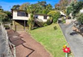 3 beds 1 bath house with garage on 929m2 section, nearby reserves, playgrounds, local shops, schools, daycare centres, and a community centre, only a few minutes’ drive to Glenfield Mall, 0.6 km to Bayview School, 22 Bonito Place, Bayview, Auckland