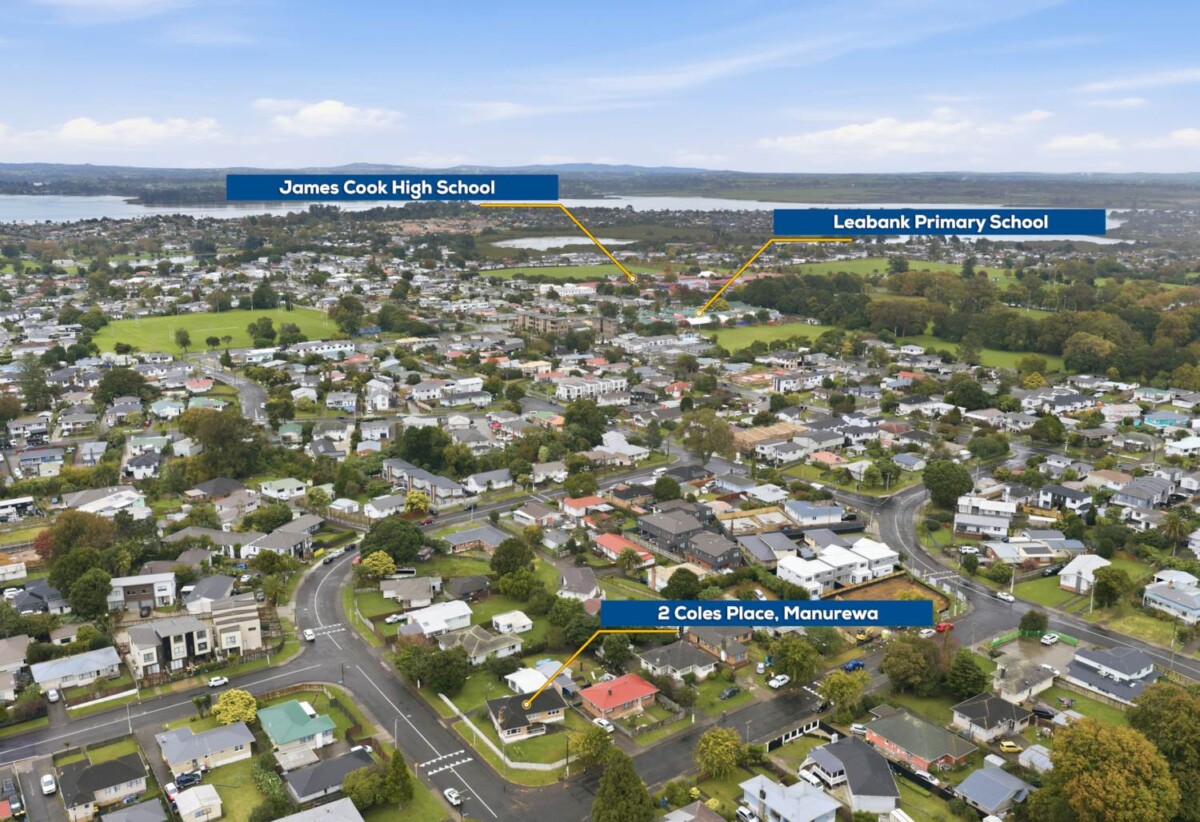 Once in 38 years, Brick and tile 3 beds 1 bath house with standalone double garage on 746m2 section, near shopping centre, schools, 0.7 km to James Cook High School, 2 Coles Place, Manurewa, Auckland