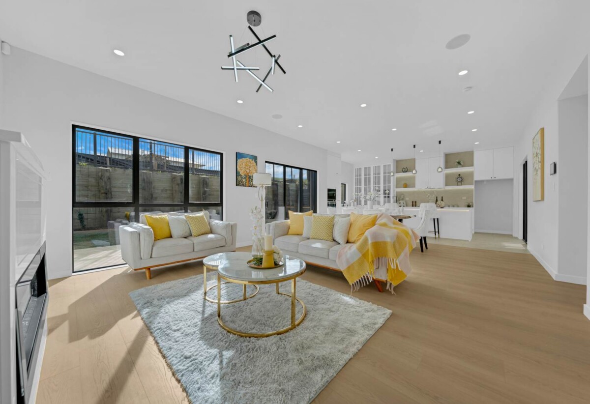 2 kitchens, Brandnew 5 beds 4.5 baths house with double garage and 2-beds granny on 414m2 section, close to the beach, shops, supermarket, schools, 25 Kanae Drive, Beachlands, Auckland