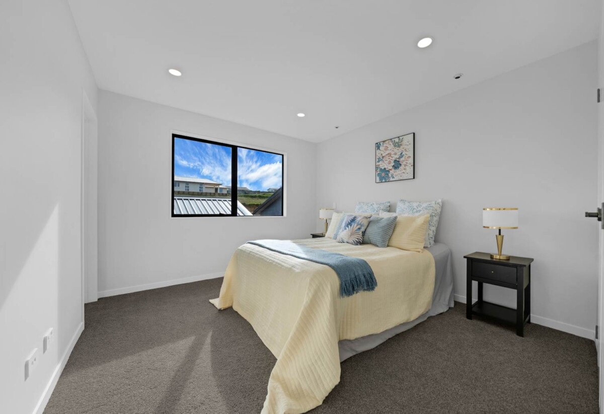 2 kitchens, Brandnew 5 beds 4.5 baths house with double garage and 2-beds granny on 414m2 section, close to the beach, shops, supermarket, schools, 25 Kanae Drive, Beachlands, Auckland