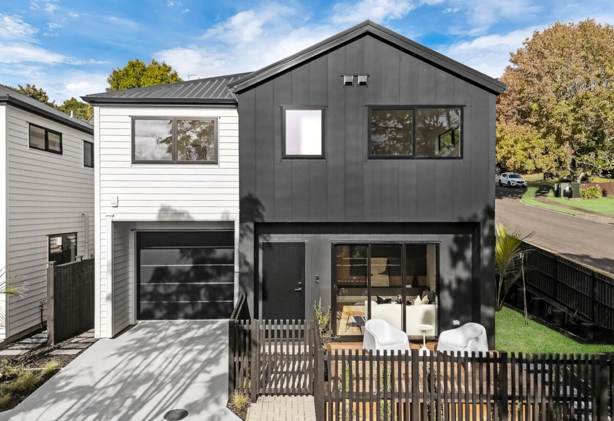 Rangitoto College zone, 10-Year Build Guarantee, Brandnew 5 beds 2.5 baths house with garage, zoned for Pinehill School, Northcross Intermediate, Murrays Bay Intermediate, and Rangitoto College, just minutes from local beaches, cafés, shops, schools, 3A Kallista Place, Browns Bay, Auckland
