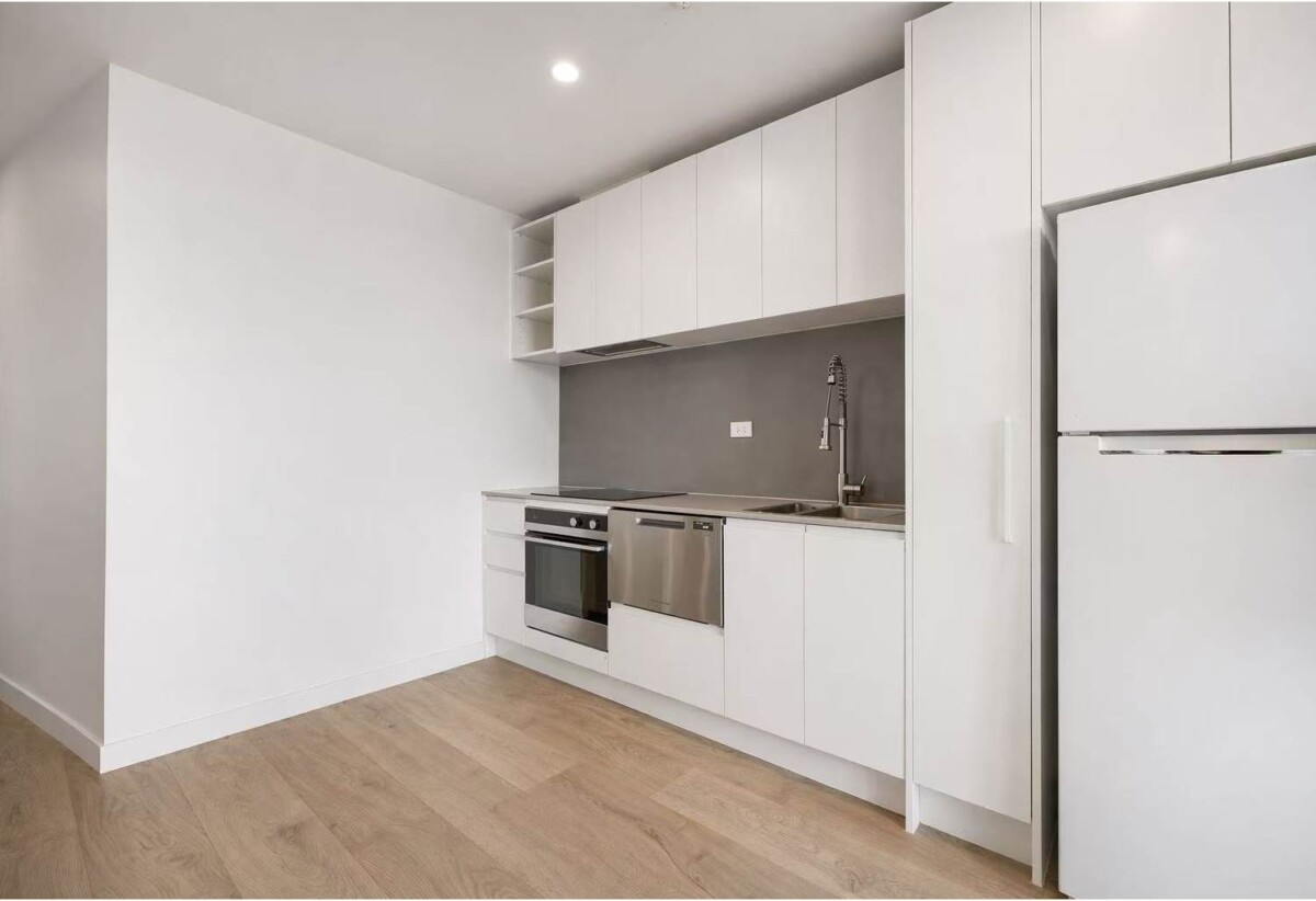 Auckland Girls’ Grammar School zone, Freehold 1 bed 1 bath apartment, 42sqm internal floor area plus a spacious balcony, Dedicated storage locke, Pet-friendly building, 804/45 Union Street, City Centre, Auckland