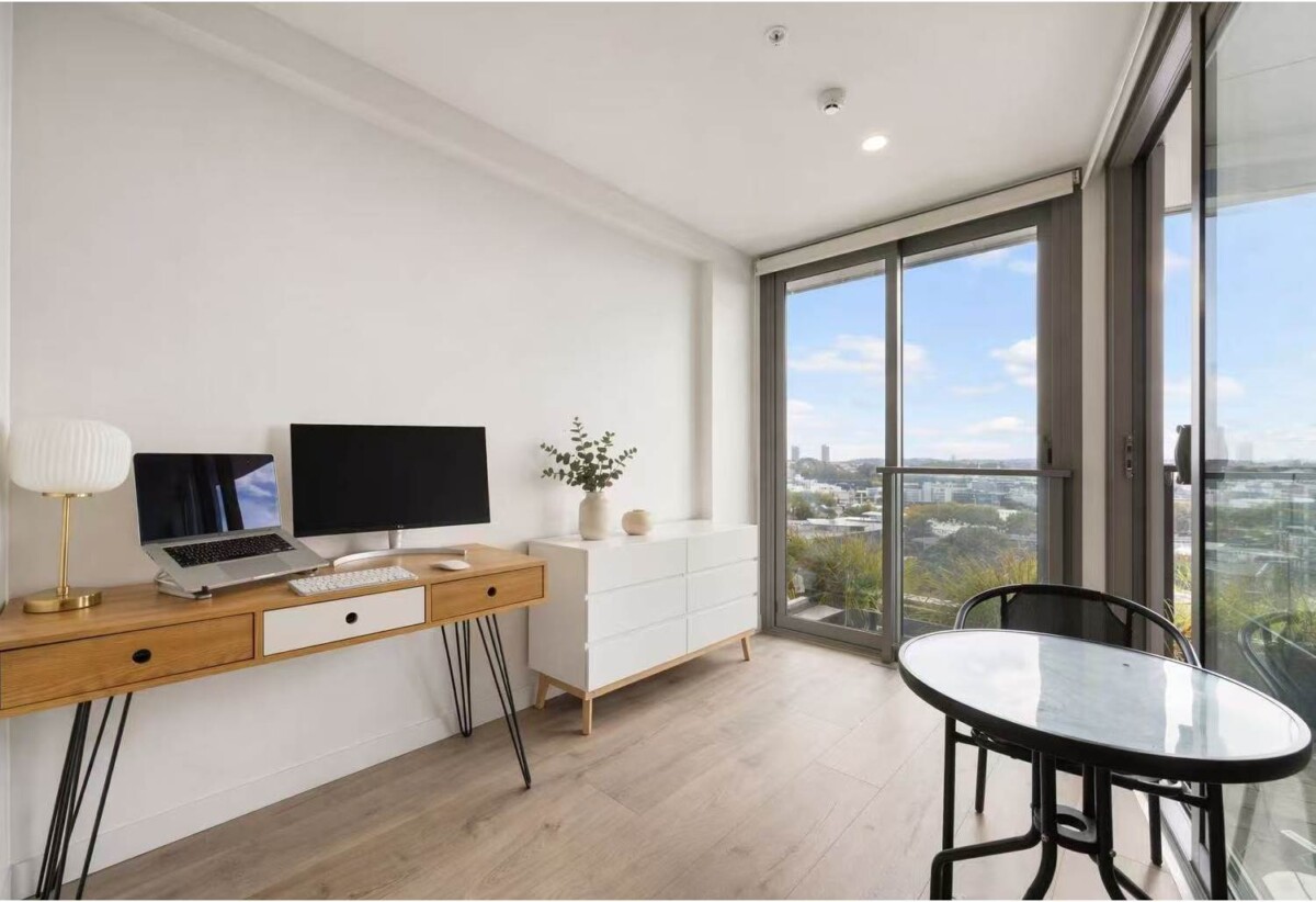 Auckland Girls’ Grammar School zone, Freehold 1 bed 1 bath apartment, 42sqm internal floor area plus a spacious balcony, Dedicated storage locke, Pet-friendly building, 804/45 Union Street, City Centre, Auckland