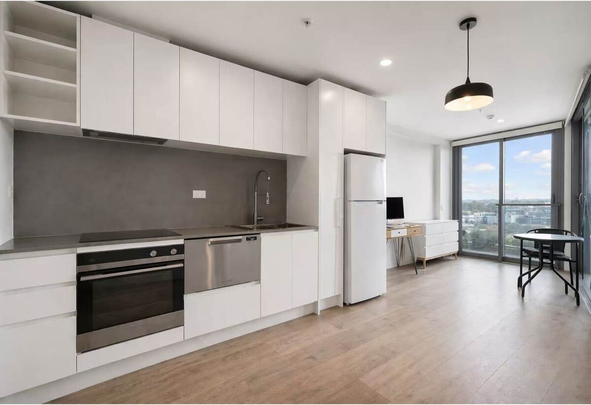 Auckland Girls’ Grammar School zone, Freehold 1 bed 1 bath apartment, 42sqm internal floor area plus a spacious balcony, Dedicated storage locke, Pet-friendly building, 804/45 Union Street, City Centre, Auckland