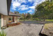 Botany Downs Secondary College zone, Once in 10 years, 370m2 5 beds 2 baths house with double garage on 2.2765ha land, 3.5 km to Somerville Intermediate School, 60 Potts Road, Whitford, Auckland