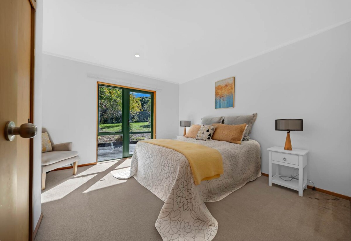 Botany Downs Secondary College zone, Once in 10 years, 370m2 5 beds 2 baths house with double garage on 2.2765ha land, 3.5 km to Somerville Intermediate School, 60 Potts Road, Whitford, Auckland