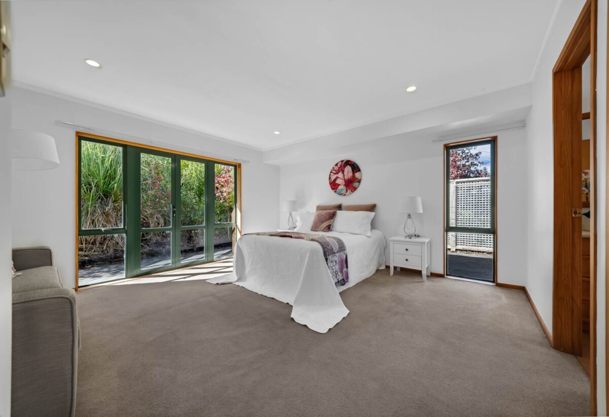 Botany Downs Secondary College zone, Once in 10 years, 370m2 5 beds 2 baths house with double garage on 2.2765ha land, 3.5 km to Somerville Intermediate School, 60 Potts Road, Whitford, Auckland