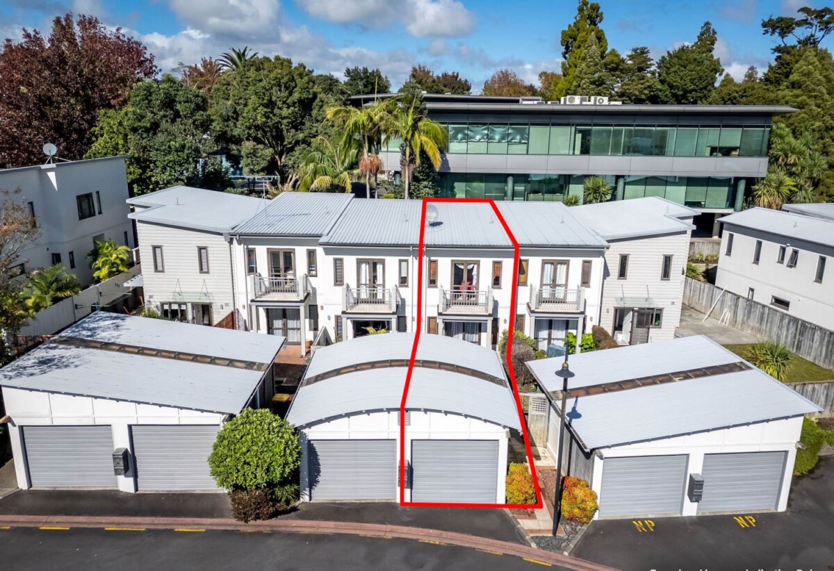 Overseas Owners, 2 beds 1 bath home with garage, enjoy exclusive resident access to swimming pool and tennis court, just moments from Massey University, Westfield Albany, motorway access, 1.2 km to Albany School, 30/92 Bush Road, Albany, Auckland