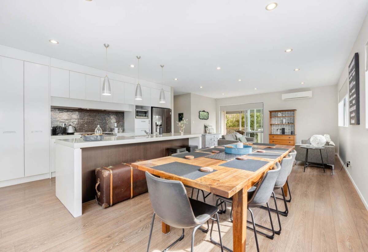 1Sea views, 5 beds 3.5 baths house with double garage on 600m2 section, over 50 m² of deck space, close to schools, Albany Mall, motorway access, 0.9 km to Oteha Valley School, 18 Fairview Avenue, Albany, Auckland
