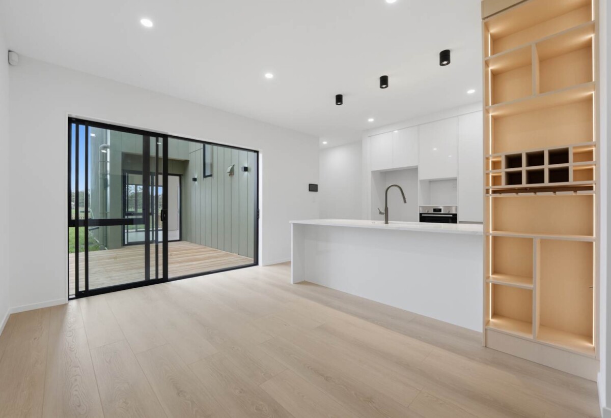 Brandnew standalone 4 beds 3.5 baths house with garage and deck on 247m2 section, Park already nearby – plus a new commercial area under construction, easy motorway access, 17 Karaka Village Parade, Karaka, Auckland