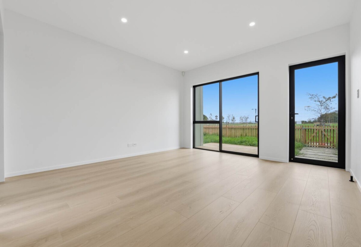 Brandnew standalone 4 beds 3.5 baths house with garage and deck on 247m2 section, Park already nearby – plus a new commercial area under construction, easy motorway access, 17 Karaka Village Parade, Karaka, Auckland
