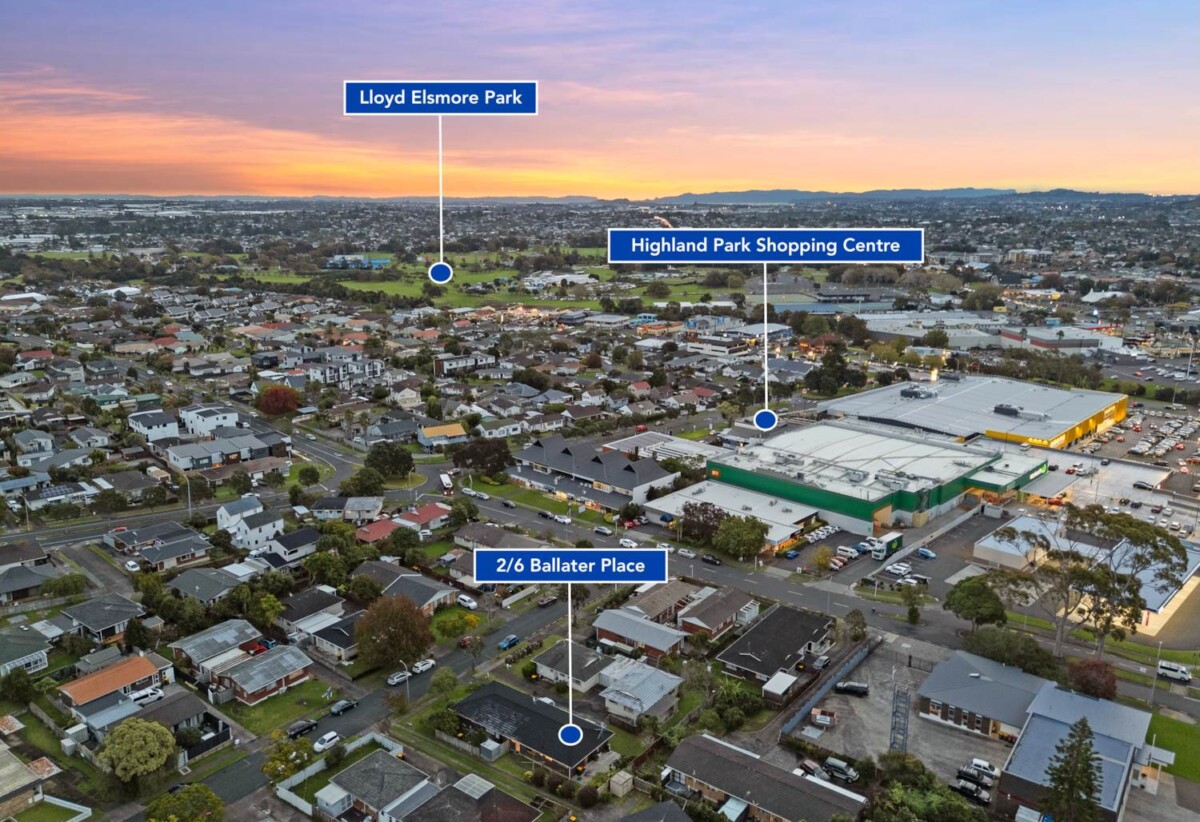 Must sell, Brick and tile 2 beds 1.5 baths home with garage and a private courtyard , Minutes’ walk to Highland Park Shopping Centre, local buses and Pakuranga College, 0.8 km to Pakuranga College, 6B Ballater Place, Highland Park, Auckland
