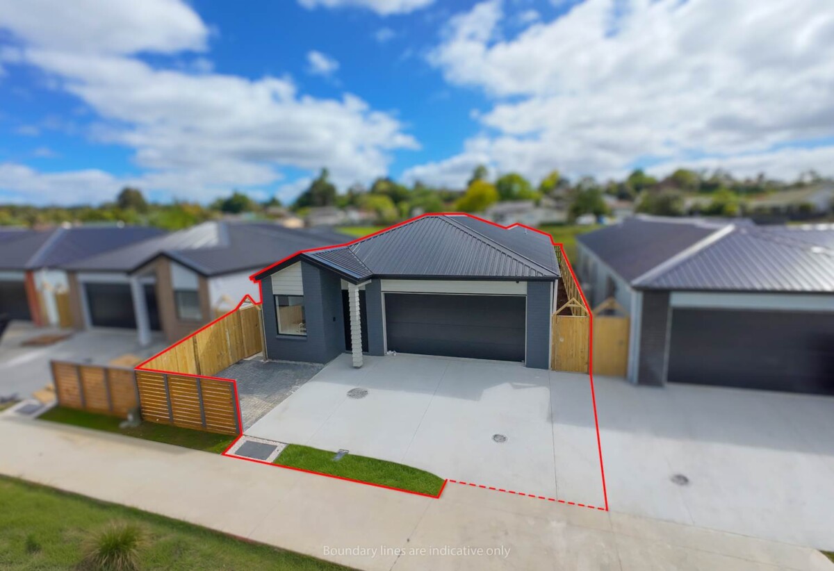 Move-in ready, 2 Kitchens & 2 Ensuites, 163m2 Brandnew 4 beds 3 baths house with double garage on 327m2 section, close to Papakura town centre, schools, 34 Furlough Road, Papakura, Auckland