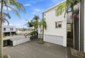 Must sell, Double Grammar school zone, Built-in lift, 4 beds (2 ensuites) 3 baths home with double garage, 1 ensuite ground floor, Zoned for Royal Oak Primary School, Auckland Normal Intermediate, Epsom Girls Grammar School and Auckland Grammar School, 510B Manukau Road, Epsom, Auckland
