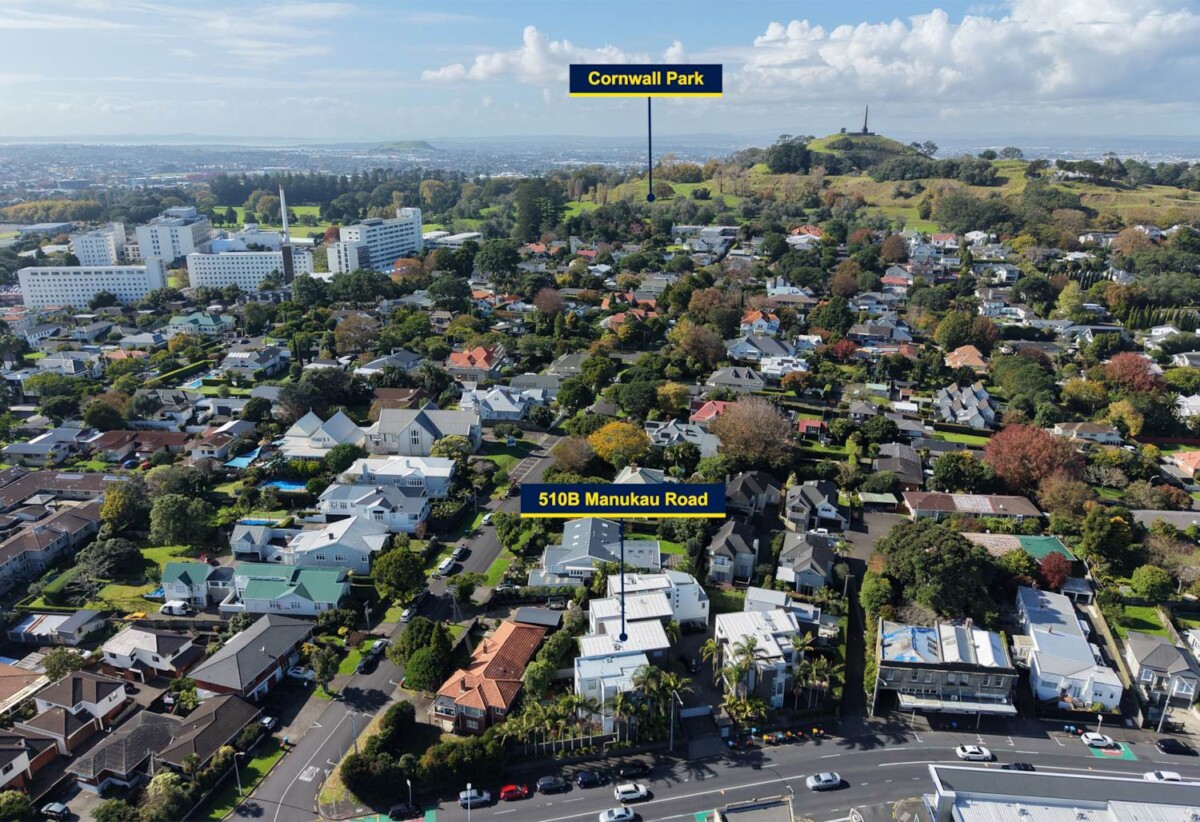Must sell, Double Grammar school zone, Built-in lift, 4 beds (2 ensuites) 3 baths home with double garage, 1 ensuite ground floor, Zoned for Royal Oak Primary School, Auckland Normal Intermediate, Epsom Girls Grammar School and Auckland Grammar School, 510B Manukau Road, Epsom, Auckland