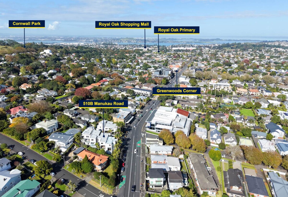 Must sell, Double Grammar school zone, Built-in lift, 4 beds (2 ensuites) 3 baths home with double garage, 1 ensuite ground floor, Zoned for Royal Oak Primary School, Auckland Normal Intermediate, Epsom Girls Grammar School and Auckland Grammar School, 510B Manukau Road, Epsom, Auckland