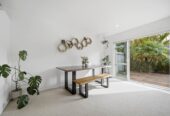 Must sell, Rangitoto College zone, 3 beds 1.5 bath home with garage, move-in ready, minutes to schools, Albany Mall, motorway access, 0.7 km to Oteha Valley School, 4/78 Fernhill Way, Oteha, Auckland