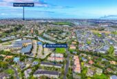 Must sell, Rangitoto College zone, 3 beds 1.5 bath home with garage, move-in ready, minutes to schools, Albany Mall, motorway access, 0.7 km to Oteha Valley School, 4/78 Fernhill Way, Oteha, Auckland