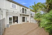 Must sell, Rangitoto College zone, 3 beds 1.5 bath home with garage, move-in ready, minutes to schools, Albany Mall, motorway access, 0.7 km to Oteha Valley School, 4/78 Fernhill Way, Oteha, Auckland