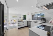 160m2 Brick and tile 3 beds 2 baths house with double garage on 470m2 section, close to schools, shopping centres, motorway access, 0.5 km to Chapel Downs School, 18 Sambrooke Crescent, Flat Bush, Auckland