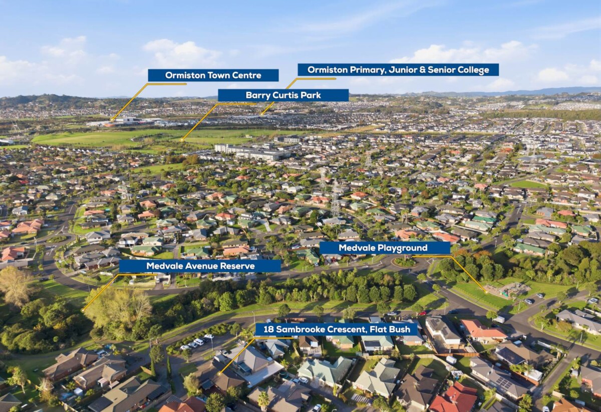 160m2 Brick and tile 3 beds 2 baths house with double garage on 470m2 section, close to schools, shopping centres, motorway access, 0.5 km to Chapel Downs School, 18 Sambrooke Crescent, Flat Bush, Auckland
