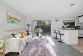 160m2 Brick and tile 3 beds 2 baths house with double garage on 470m2 section, close to schools, shopping centres, motorway access, 0.5 km to Chapel Downs School, 18 Sambrooke Crescent, Flat Bush, Auckland