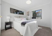 160m2 Brick and tile 3 beds 2 baths house with double garage on 470m2 section, close to schools, shopping centres, motorway access, 0.5 km to Chapel Downs School, 18 Sambrooke Crescent, Flat Bush, Auckland
