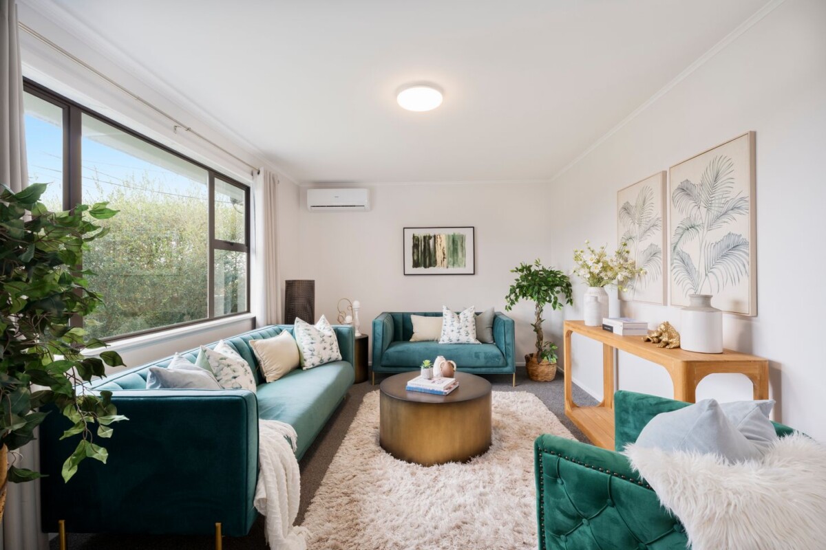 Home and income on 716m2 section, 3 beds 1 bath main home + standalone 2 beds ( 1 bed plus 3.2m x 2.6m flexi room) 1 bath minor dwelling, currently rented With a combined return of $1,135 per week, near schools, parks, shops, and transport routes, 50 Barrys Road, Glendene, Auckland