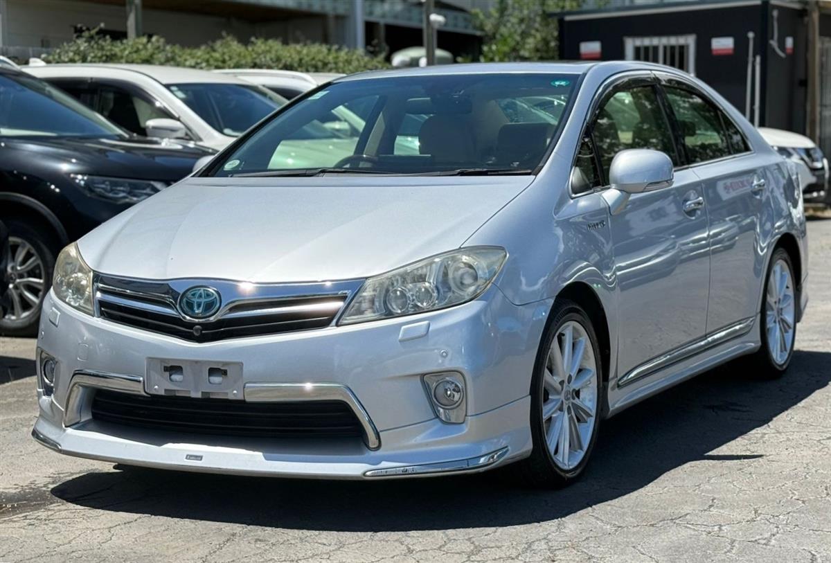 2013 Toyota Sai **Sunroof**Cruise Control**Leather Seats** Sedan Automatic, Silver, 5 seats, Hybrid, 2,362 cc, 95,730 km