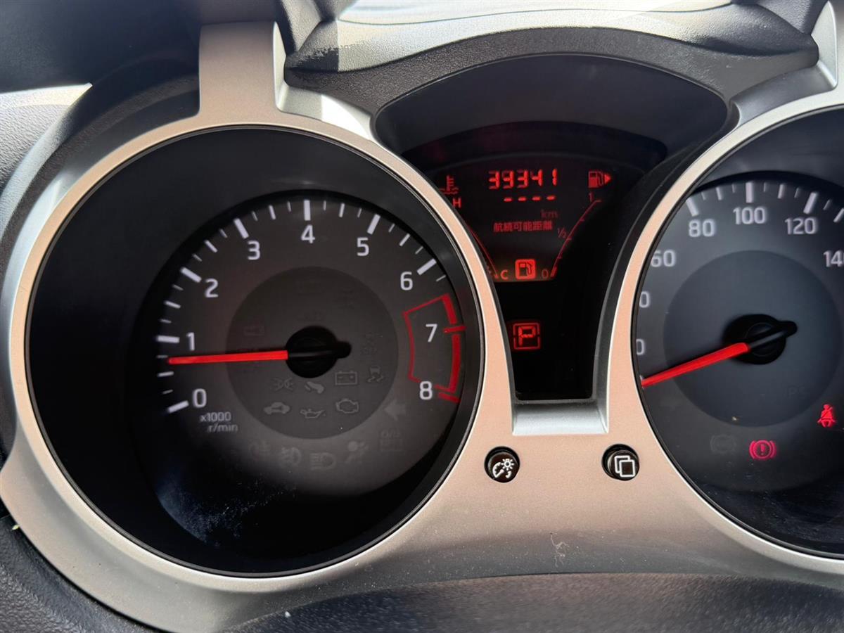 2015 Nissan Juke **360 Reversing Camera**Station Wagon Automatic, Purple, 5 seats, Petrol, 1,498 cc, 39,341 km