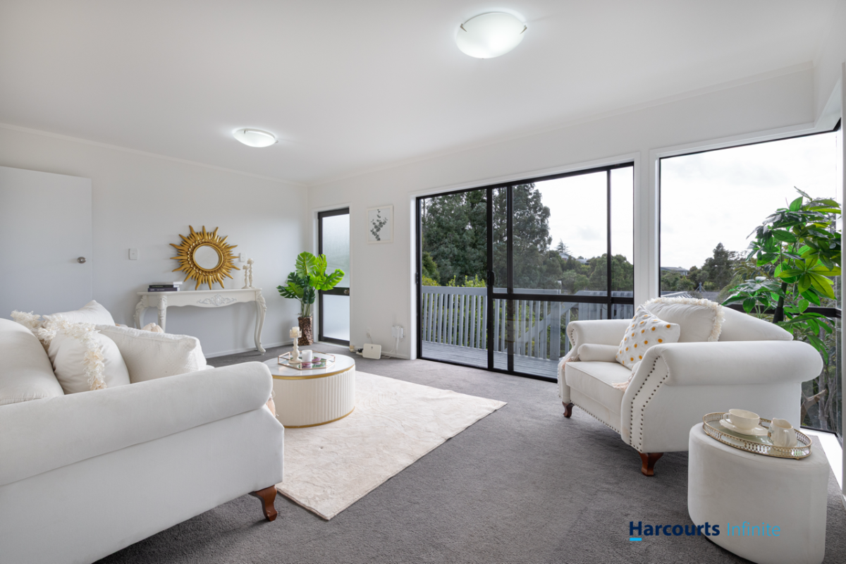 Once over 13 years, Must sell, Owners moving to Brisbane, 150m2 4 beds 2 baths house with Great Reserve Views, zoned for Glamorgan School, Northcross Intermediate, Long Bay College, 2/27 Flavia Close, Torbay, Auckland