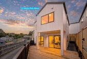 Brandnew standalone 3 beds 1.5 baths home with car park, just minutes from key amenities including Westgate Shopping Centre, motorway access, with Massey Primary and Massey High School within easy walking distance, along with zoning for St Paul’s School, 3/11 Glenfinn Place, Massey, Auckland