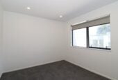 For rent, 3 beds 2 baths townhouse with garage, Available Now, 22 Korokio Lane, Henderson, Auckland
