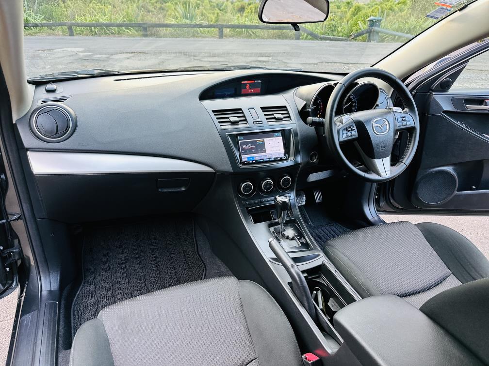 2012 Mazda Axela 20S SPORTS !! SKYACTIVE ENGINE !! Sedan Tiptronic, 5 seats, Petrol, Grey, New Import, 2,000 cc, 64,659 km