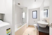Double Grammar school zone, Freehold 2 beds 1 bath apartment, 51m2 plus a spacious balcony, 1.1 km to Auckland Girls’ Grammar School, 1.7 km to Auckland Grammar, 911/76 Wakefield Street, City Centre, Auckland