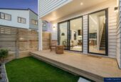 10-Year Master Build Guarantee, Brandnew 3 beds 2.5 bath home with car park, close to LynnMall Shopping Centre, cafes, gyms, Bunnings, The Warehouse, supermarkets, restaurants, 4/16 Binsted Road, New Lynn, Auckland