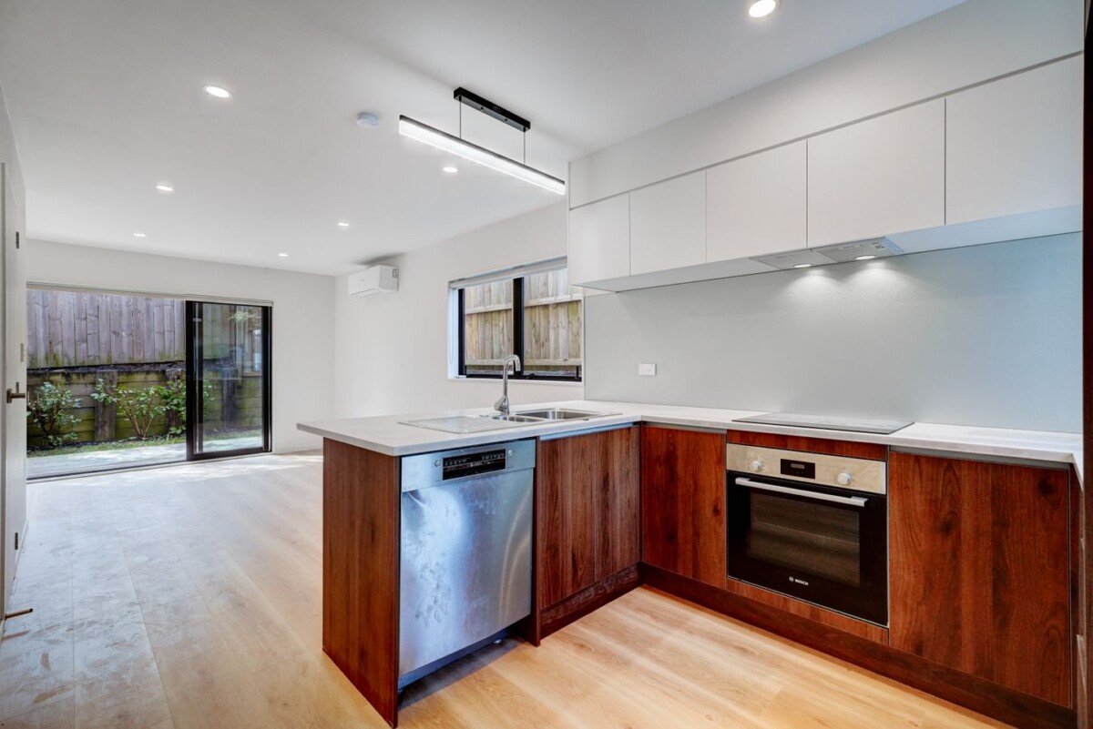 Motivated vendor, 2 beds 1.5 baths home with car park, 3-Minute Walk: Local retail center with takeaways, a laundromat, and essentials. Minutes from major supermarkets on Lincoln Rd & Universal Drive, Just 3km to the Henderson shopping centre, 14/237 Swanson Road, Henderson, Auckland