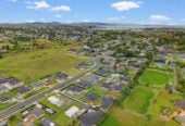 159m2 4 beds 2 baths house with double garage, close to Te Kauwhata Primary School and zoned for Te Kauwhata College. Local shops, cafés, and green spaces, approx 77 km to Auckland, 1 Rosso Lane, Te Kauwhata, Waikato