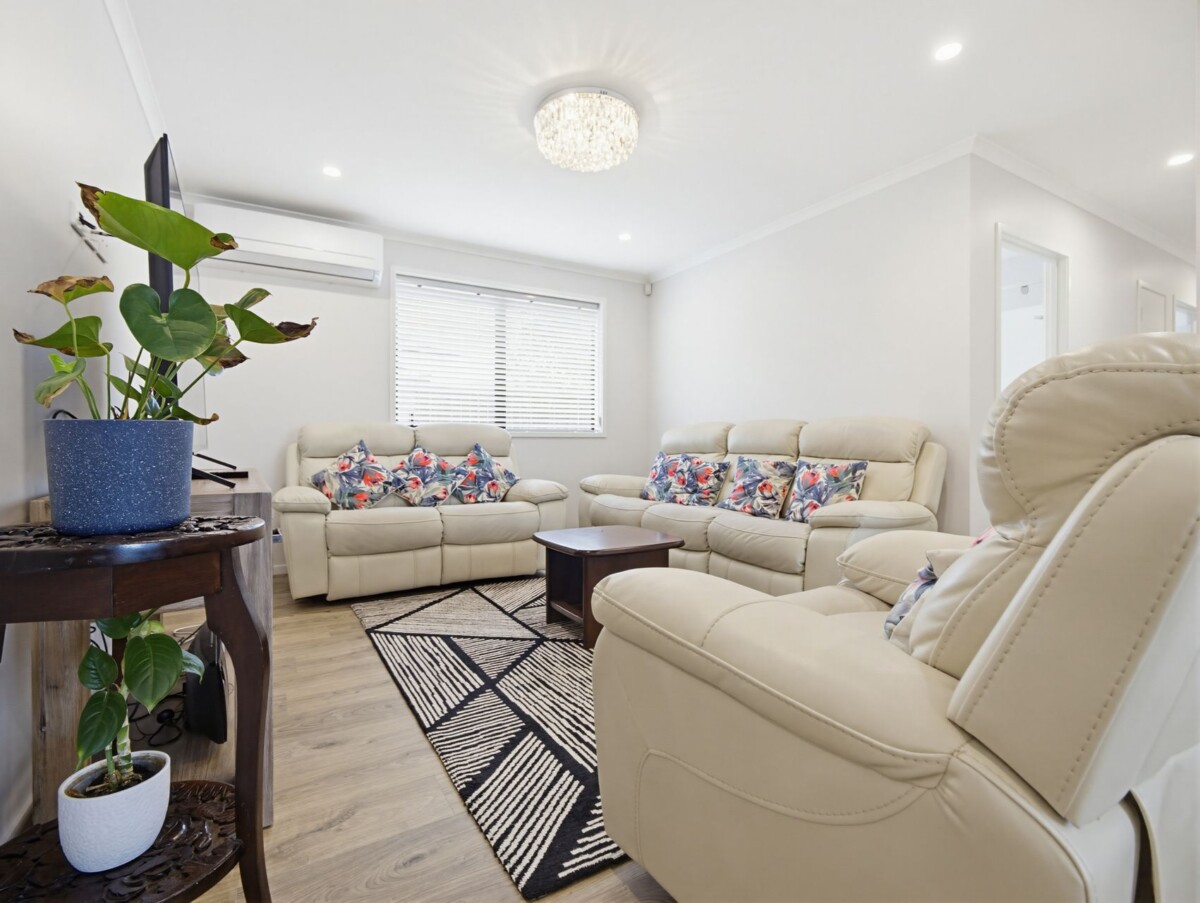 159m2 4 beds 2 baths house with double garage, close to Te Kauwhata Primary School and zoned for Te Kauwhata College. Local shops, cafés, and green spaces, approx 77 km to Auckland, 1 Rosso Lane, Te Kauwhata, Waikato