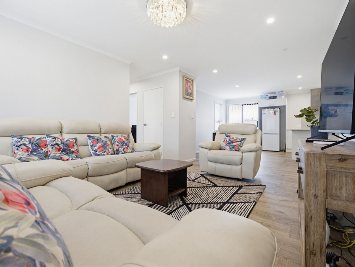 159m2 4 beds 2 baths house with double garage, close to Te Kauwhata Primary School and zoned for Te Kauwhata College. Local shops, cafés, and green spaces, approx 77 km to Auckland, 1 Rosso Lane, Te Kauwhata, Waikato