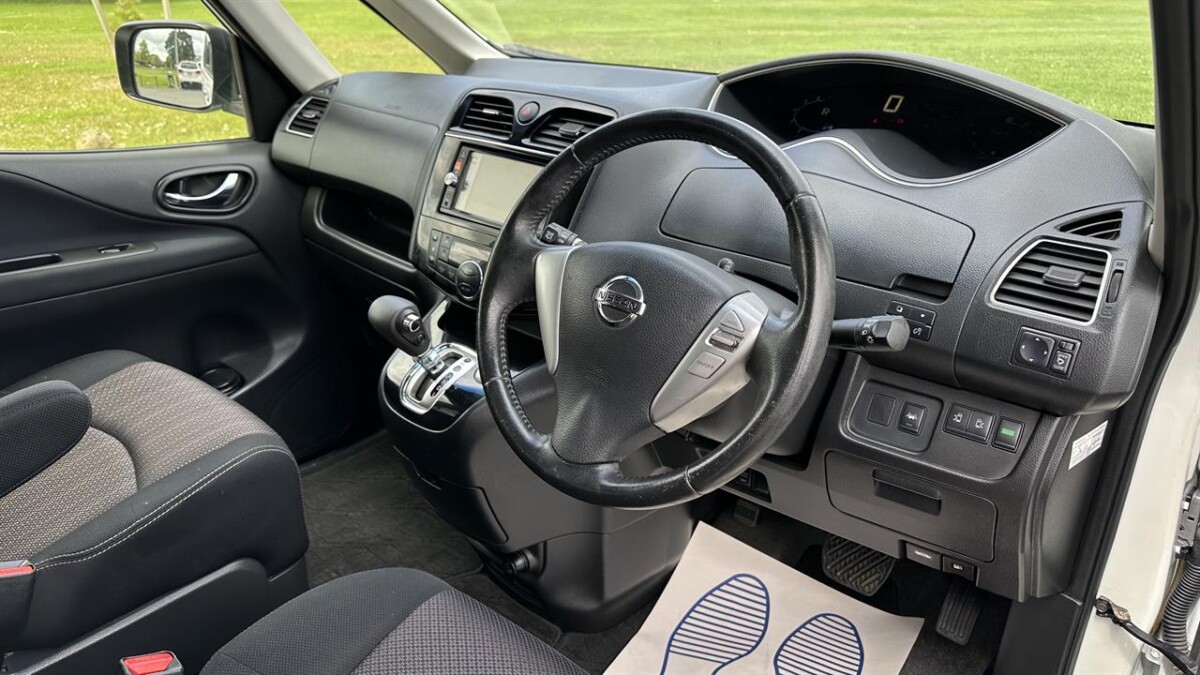 2015 Nissan Serena Highway Star Smart Hybrid, Automatic, 5 Door, Van, Pearl White, 8 seats, 2000cc, Hybrid (Hybrid), 95,876km