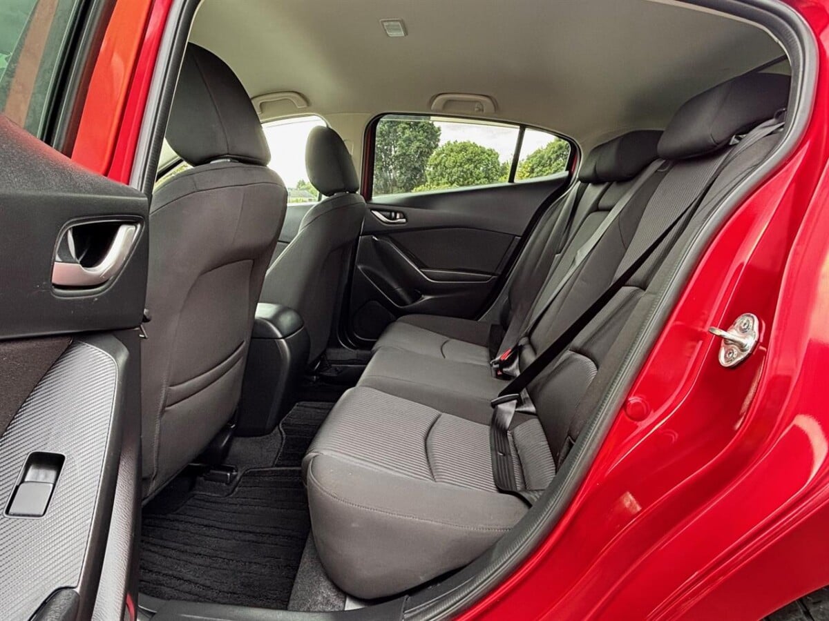 2014 Mazda Axela 15S Skyactiv, With Apple Car Play, Hatchback, Automatic, 1500cc, Petrol, 108,640km