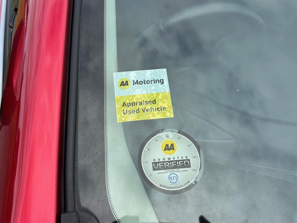 2014 Mazda Axela 15S Skyactiv, With Apple Car Play, Hatchback, Automatic, 1500cc, Petrol, 108,640km