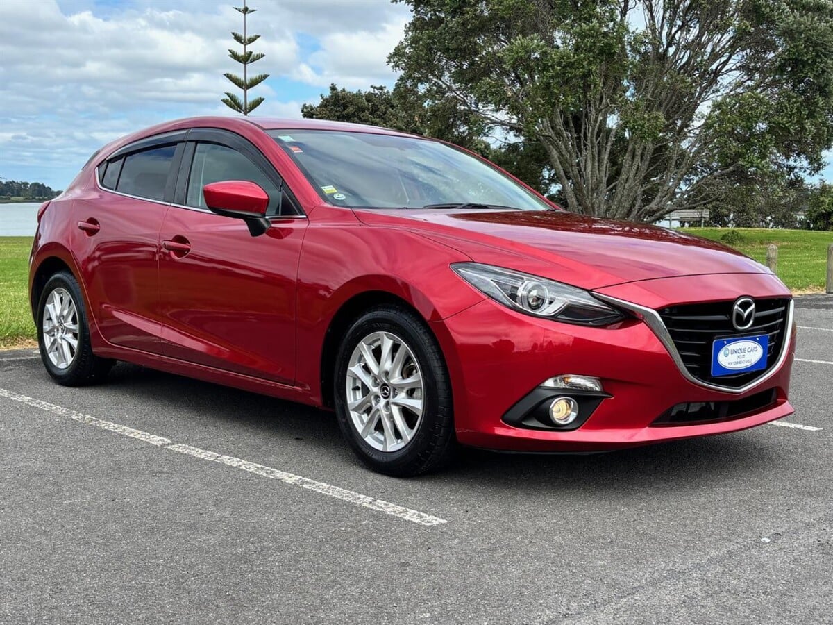 2014 Mazda Axela 15S Skyactiv, With Apple Car Play, Hatchback, Automatic, 1500cc, Petrol, 108,640km