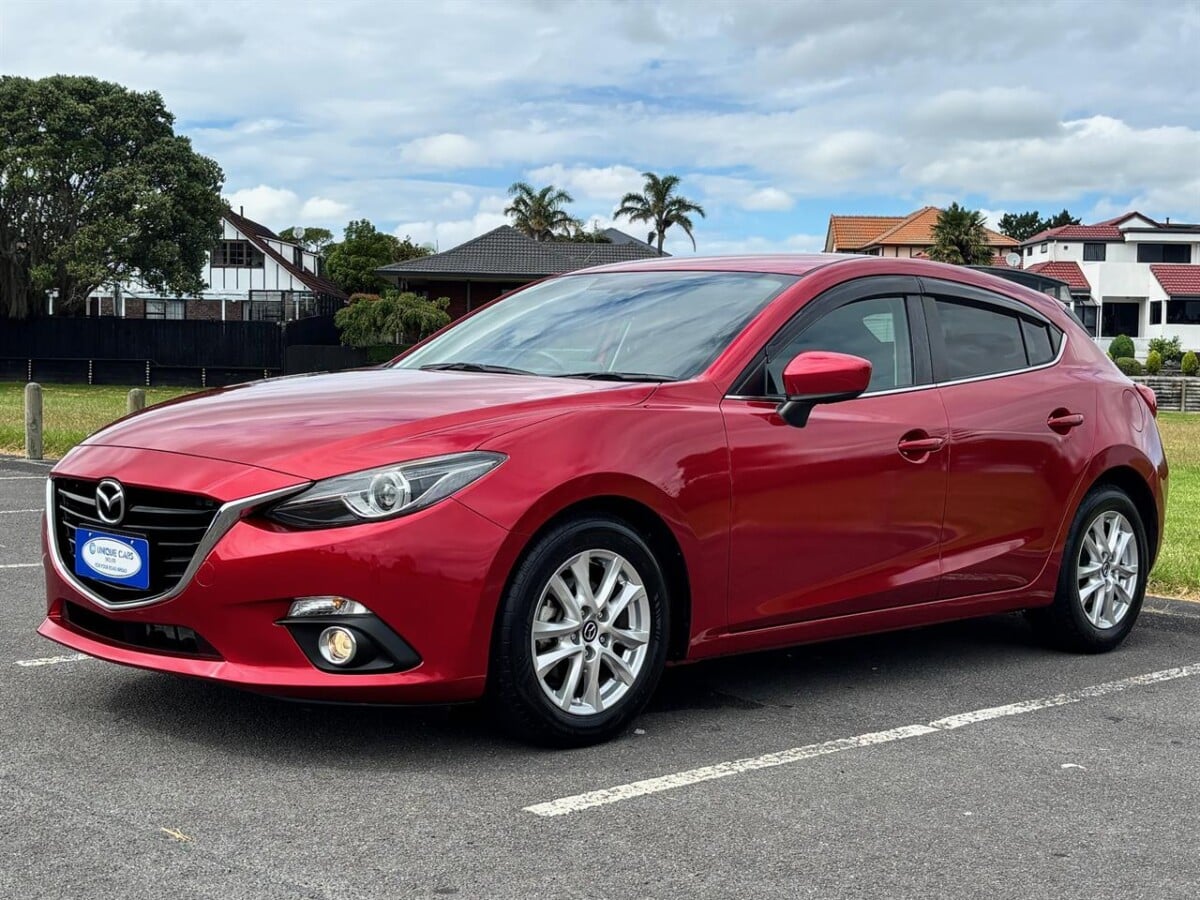 2014 Mazda Axela 15S Skyactiv, With Apple Car Play, Hatchback, Automatic, 1500cc, Petrol, 108,640km